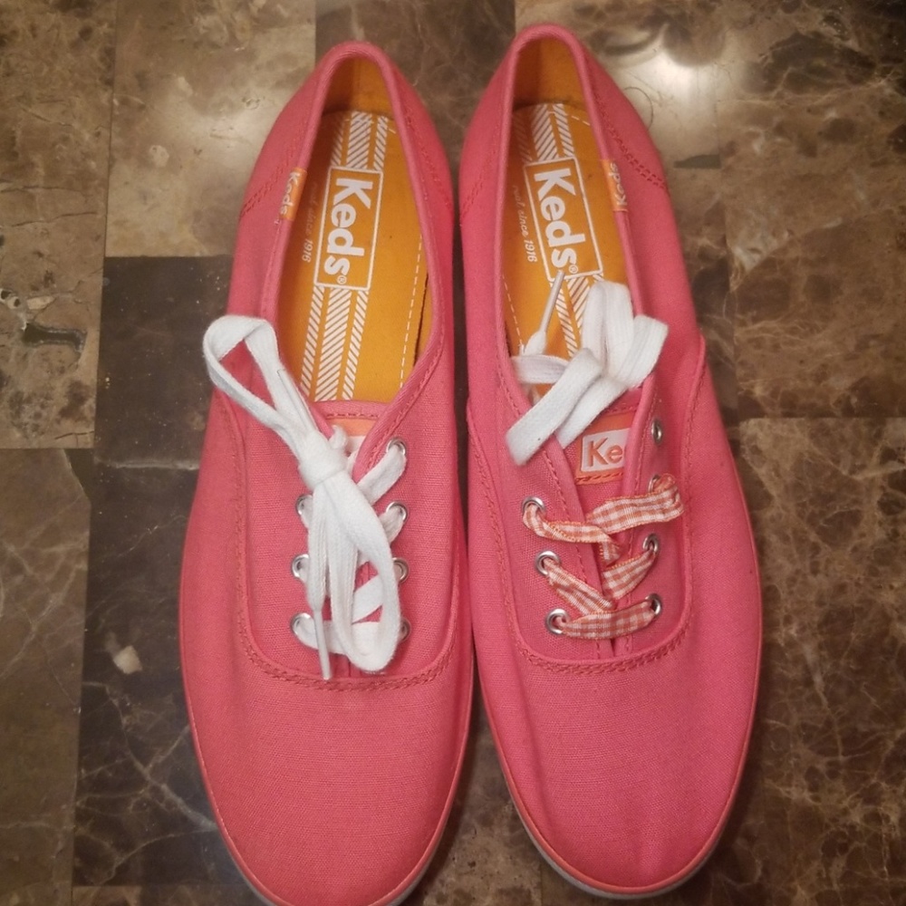 KEDS